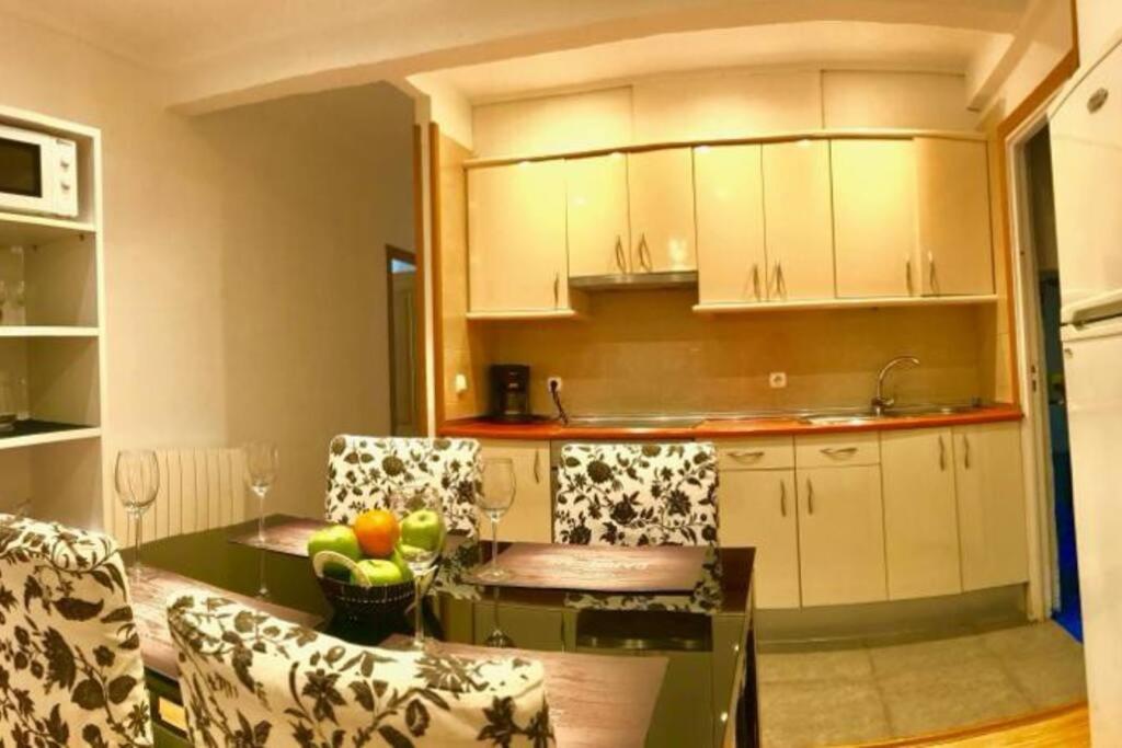 Apartamento Junto A La Playa De Gros Ess02373 San Sebastian Exterior photo