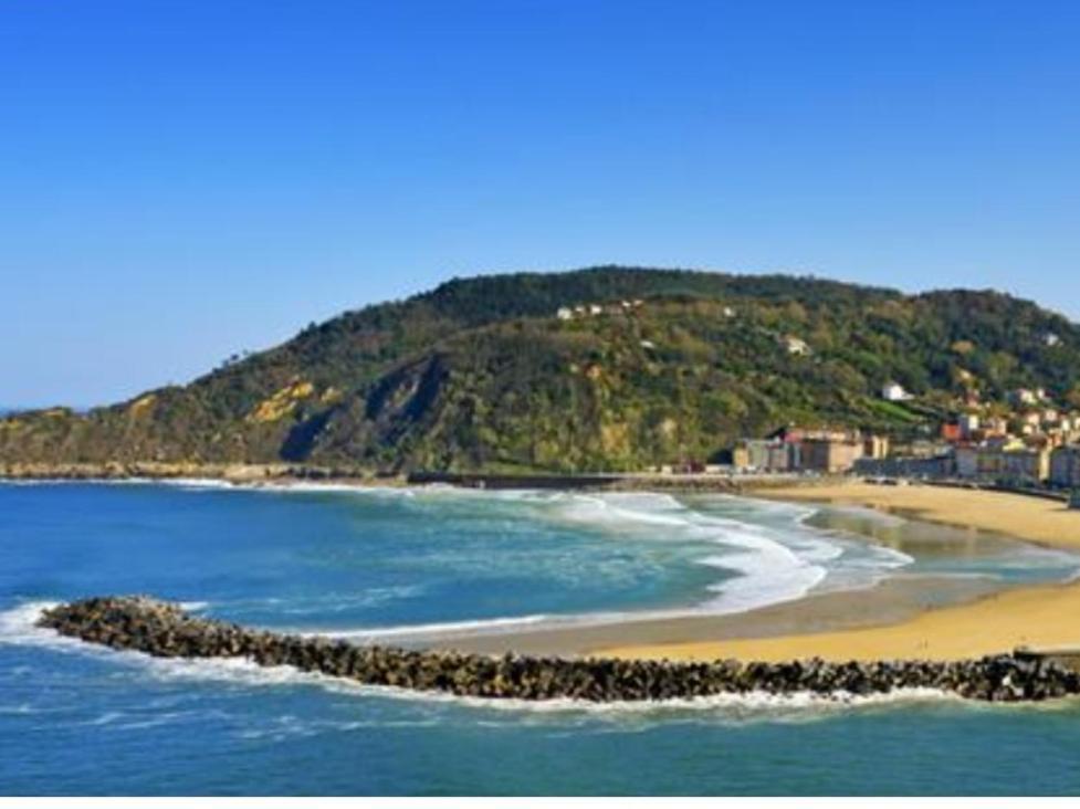 Apartamento Junto A La Playa De Gros Ess02373 San Sebastian Exterior photo